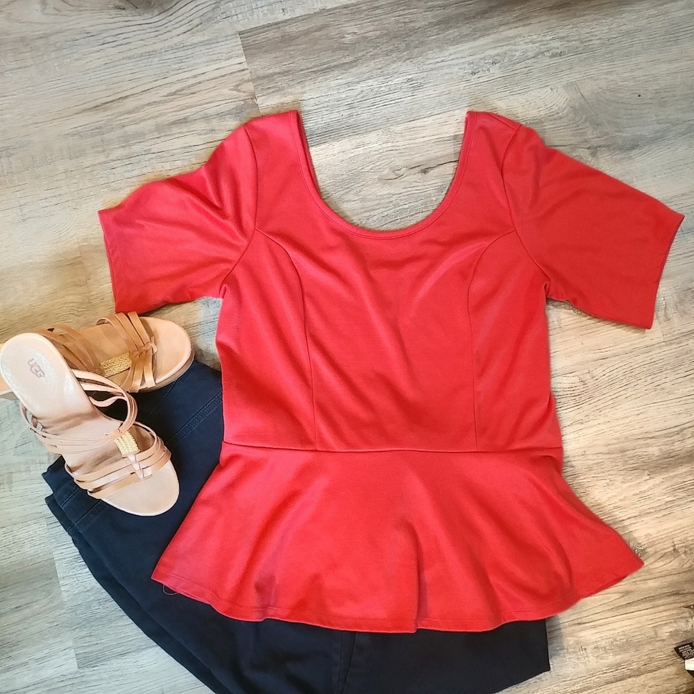 🌺 Eyelash Couture Coral Scoop Peplum Flair Top - Picture 4 of 8